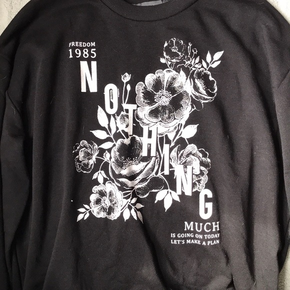 Sweatshirt - Picture 3 of 4